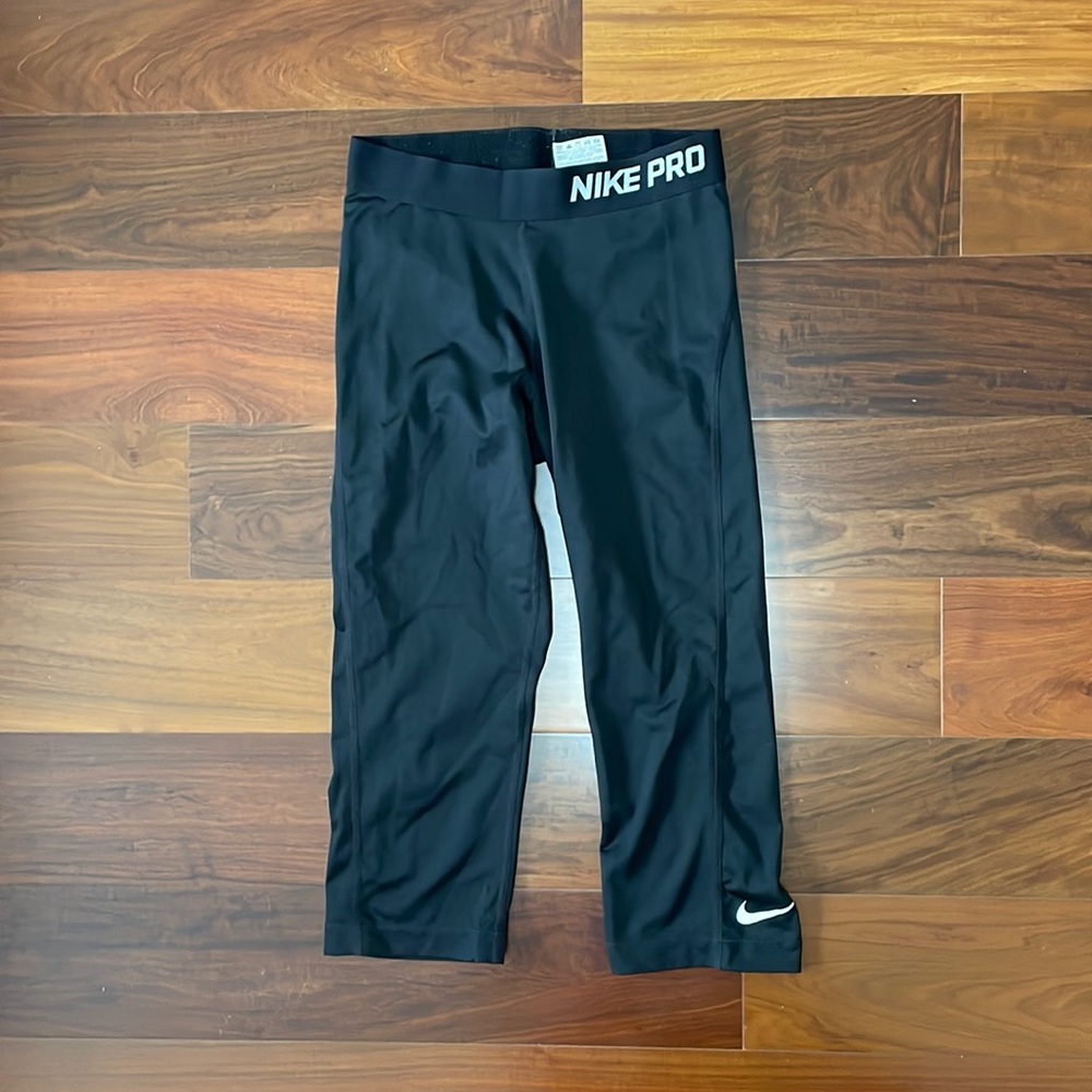 Dry fit Nike workout capris